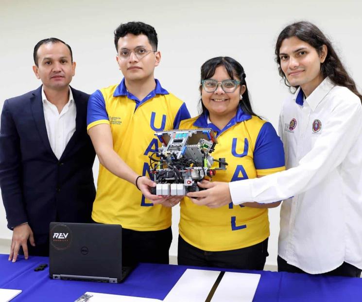 Construyen estudiantes  a Pochita, robot rescatista