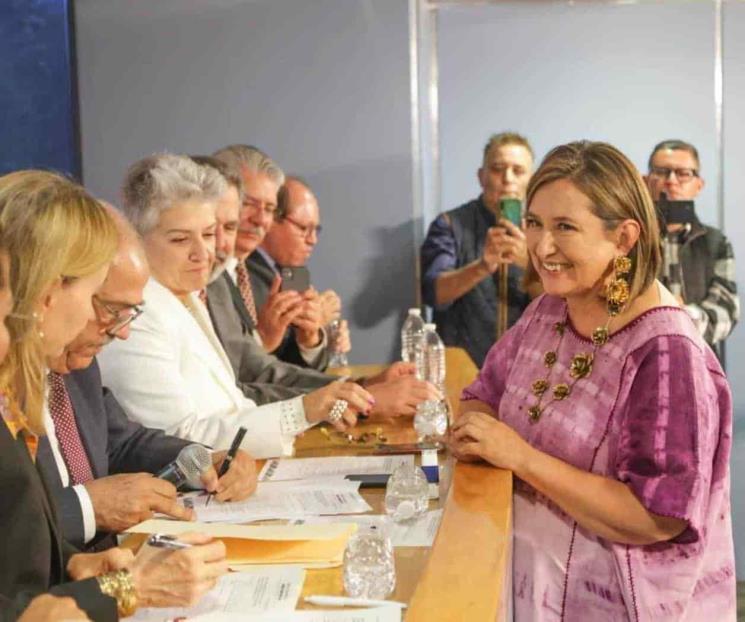Xóchitl Gálvez se registra por la candidatura presidencial