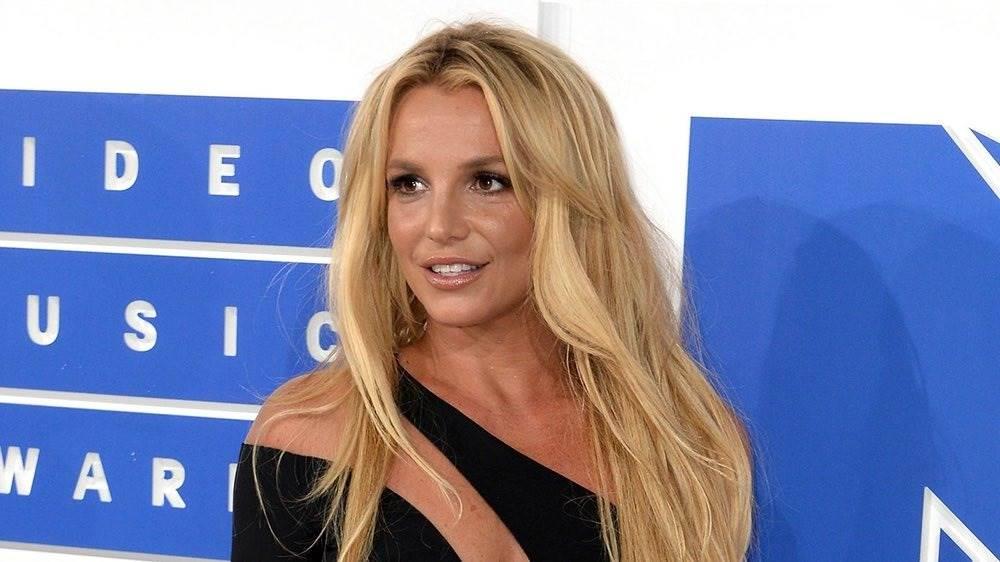 Britney Spears fue golpeada por guardia de la NBA