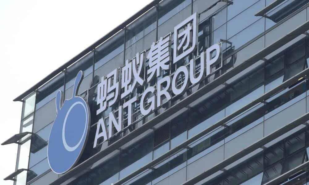 China multa a la filial de Alibaba Ant Group