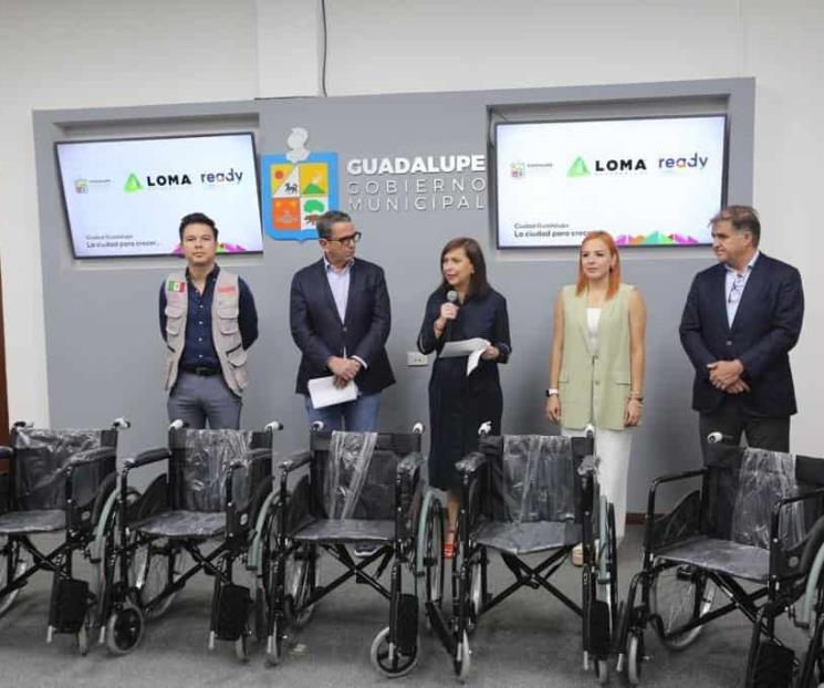 Recibe DIF Guadalupe apoyo de sillas de ruedas