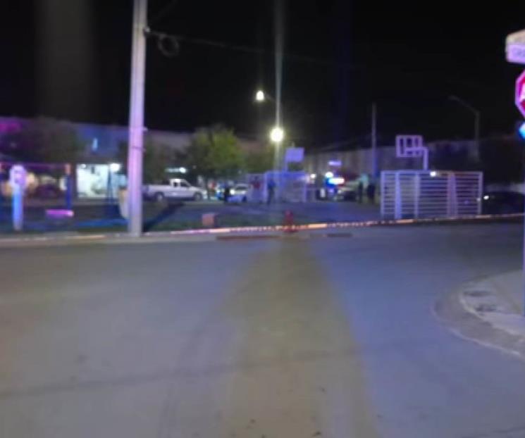 Asesinan a pareja y hieren a persona en Juárez