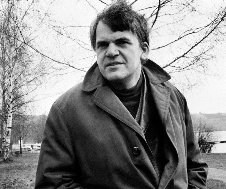 Kundera, entre la levedad y la inmoralidad en ocho libros