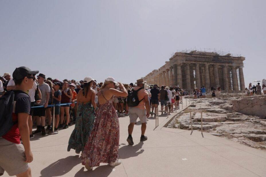 Cierran Acrópolis de Atenas por altas temperaturas