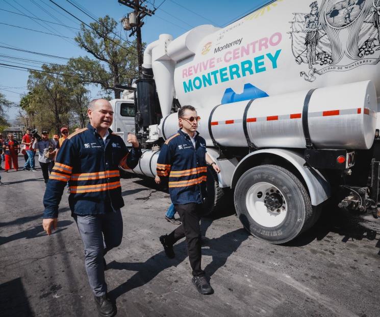 Estrena Monterrey equipo de desazolve de drenaje