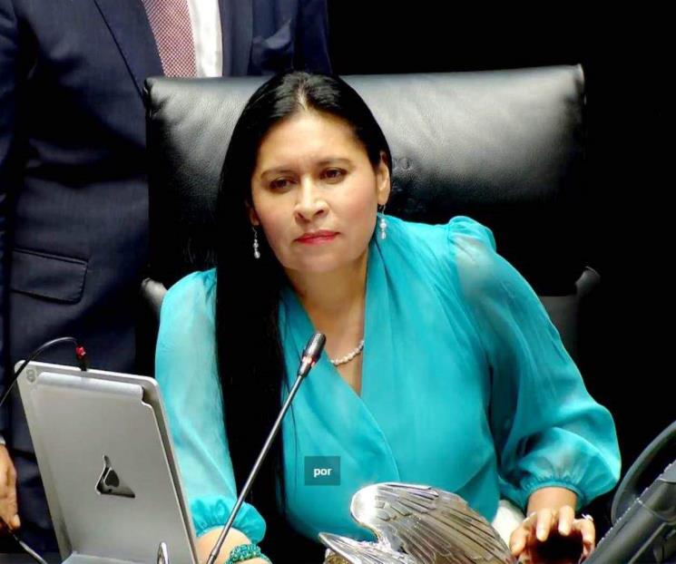 Se postula Ana Lilia Rivera para presidir el Senado