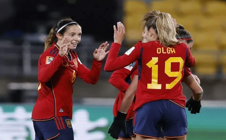 España empieza goleando en el Mundial Femenil