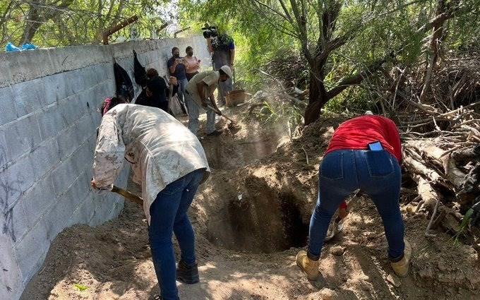 Van 29 cuerpos hallados en fosas clandestinas de Tamaulipas