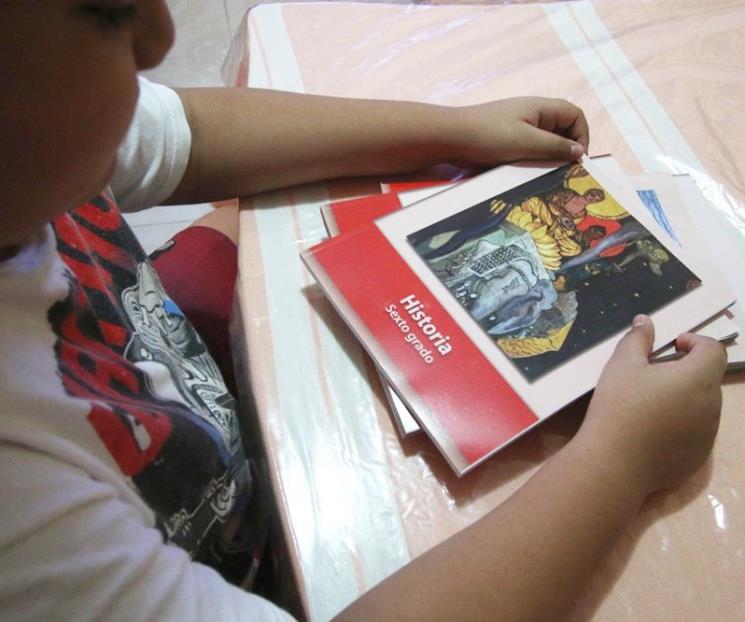 Retiran libros de la SEP de escuelas de Guanajuato