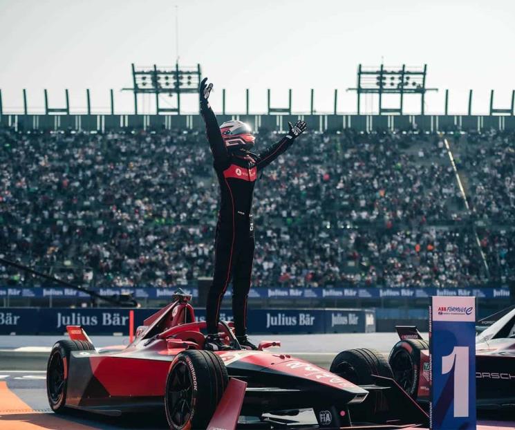 Jake Dennis se corona como el campeón de la Fórmula E
