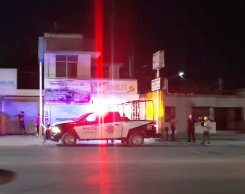 Un hombre se encuentra en estado grave, después de ser atacado por hombres armados, en calles del municipio de Juárez.