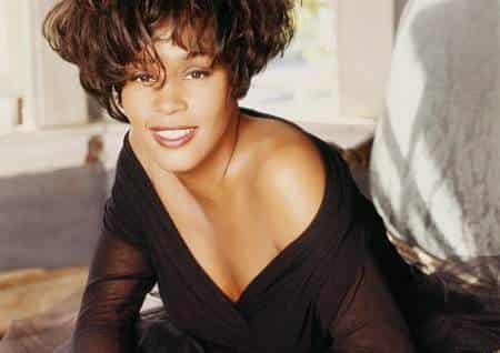 Harán gala benéfica por el cumpleaños 60 de Whitney Houston