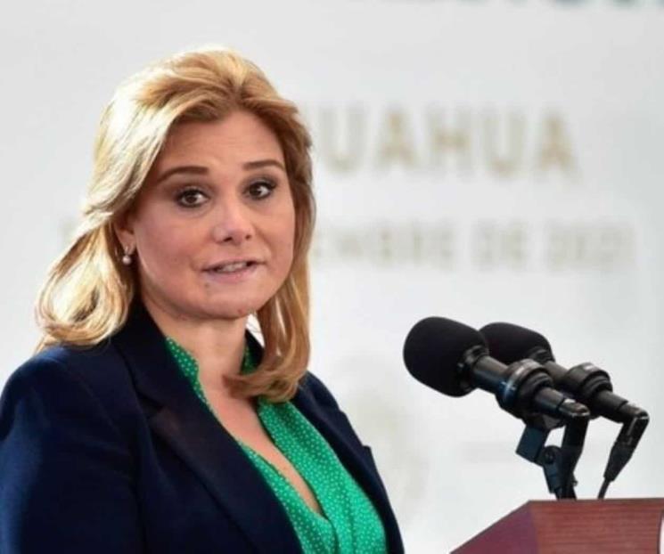 Reitera gobernadora que libros no se repartirán en Chihuahua