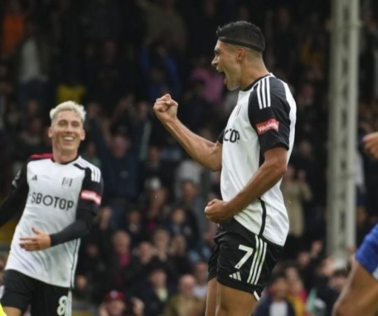 Raúl anota su primer gol con el Fulham 