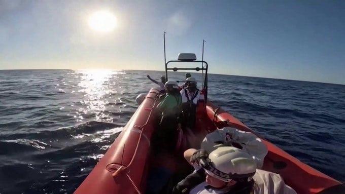 Naufragio en Italia deja al menos 41 migrantes muertos