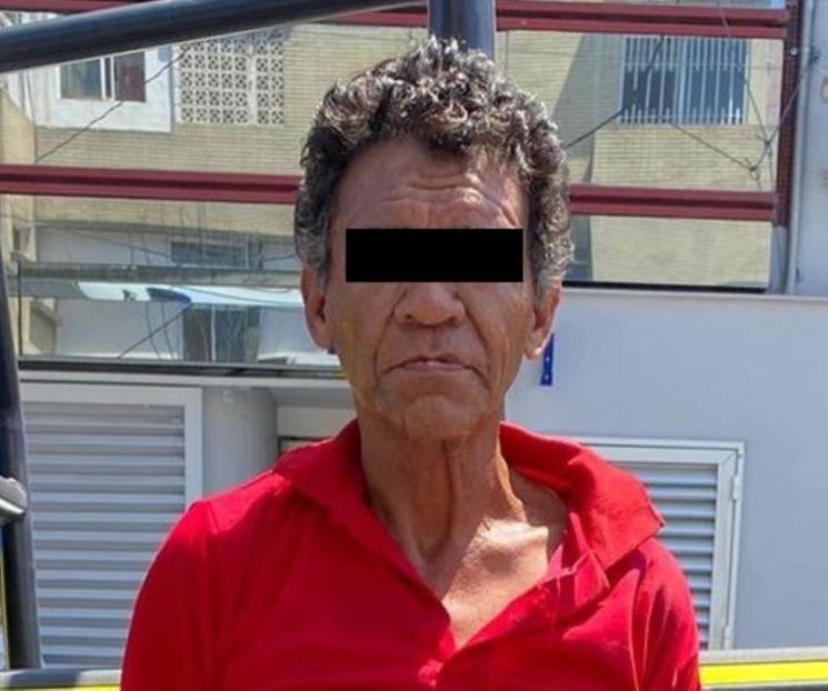 Lo detienen por hacer tocamientos a mujer en Monterrey