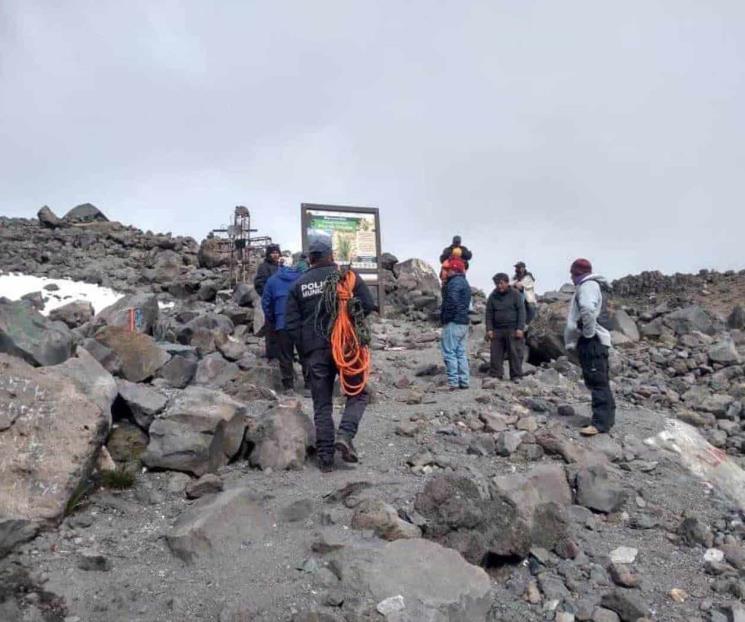 Reportan muerte de cuatro alpinistas en el Pico de Orizaba