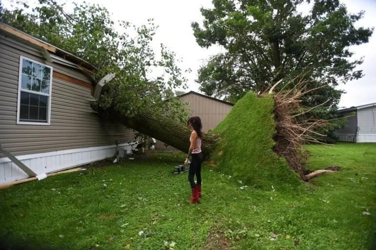 Azotan 7 tornados a Michigan: Hay 5 muertos