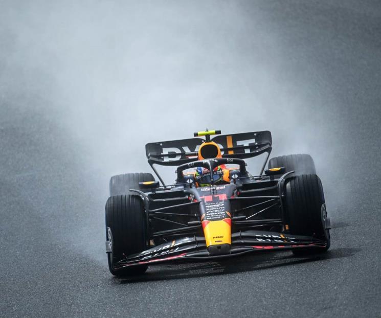 Verstappen hace la pole y Checo saldrá séptimo en Holanda
