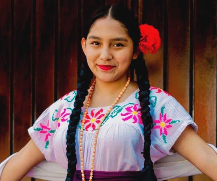 Alumna de CCH Oriente va a festival de danza folclórica