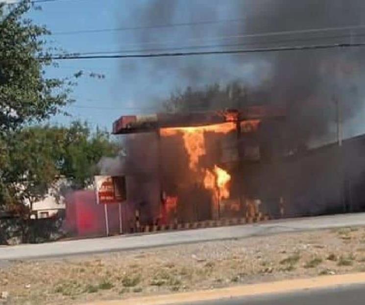 Despachadora de gasolina muere tras explosión en Juárez