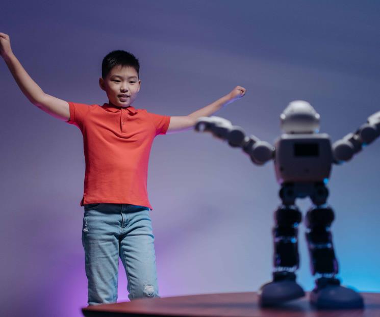 Robots reemplazarían a estudiantes en escuelas de Japón