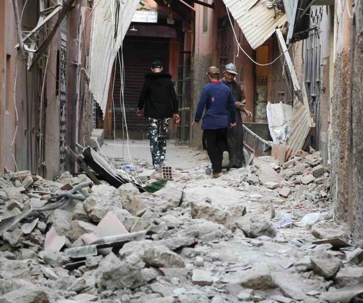Asciende cifra a mil 37 muertos por sismo en Marruecos 