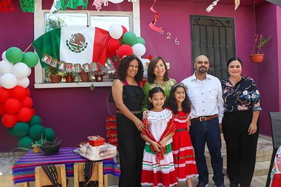 Entrega Guadalupe premios a las casas más patrias