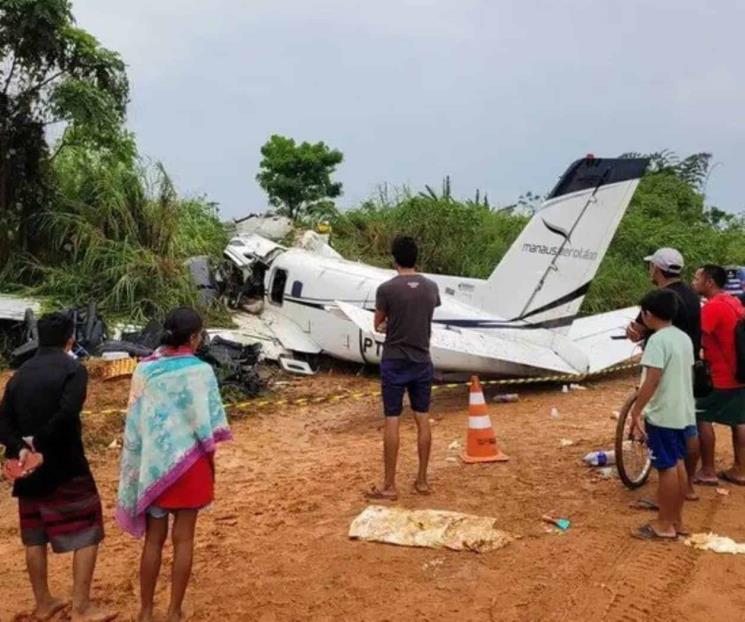Mueren 14 pasajeros en accidente aéreo en Brasil