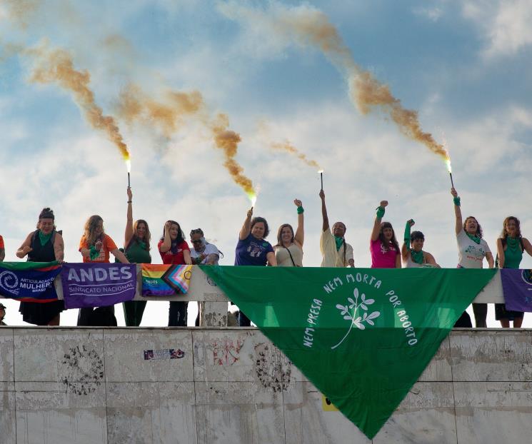Movilizaciones masivas en Latinoamérica por el aborto legal