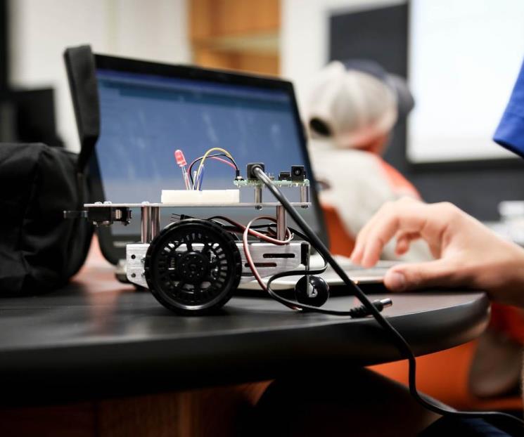 UNAM ofrece curso gratuito de robótica