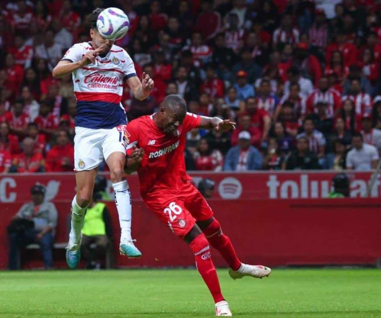 Igualan Toluca y Chivas a un gol en el Infierno