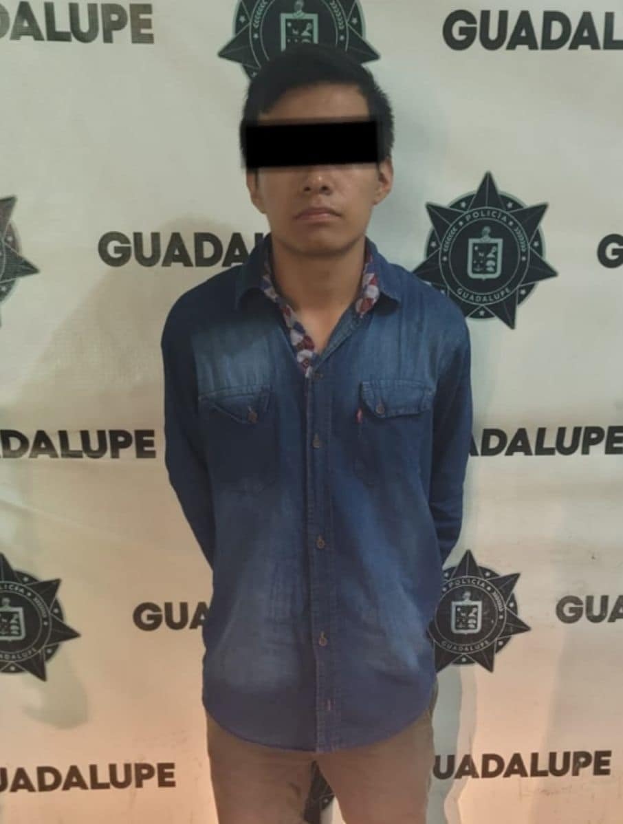 Policías de Guadalupe detuvieron, durante la madrugada del domingo, a un pistolero en la colonia León XIII.