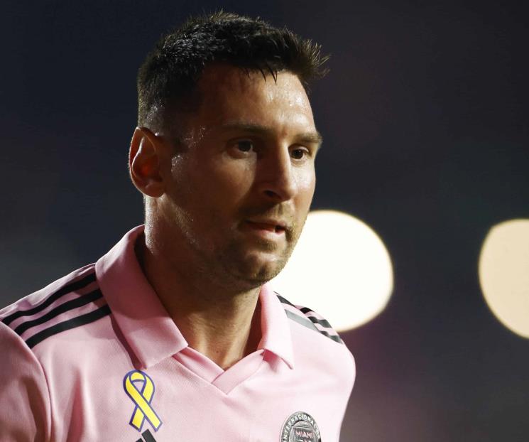 Argentina convoca a Messi pese a lesión