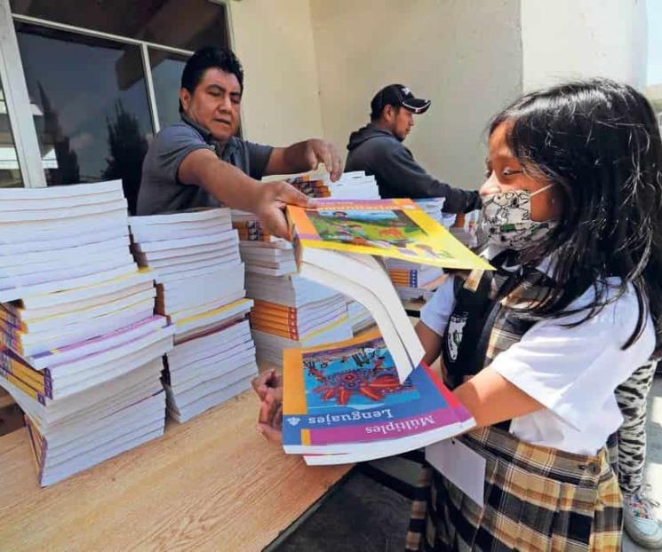 Frenan de nuevo distribución de libros de texto en Chihuahua