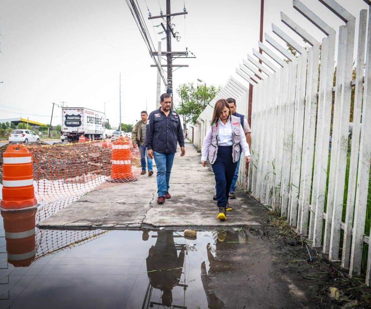 Supervisa Cristina obras de drenaje pluvial en Tres Caminos