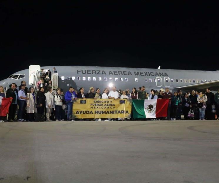 Anuncia AMLO puente aéreo para rescatar mexicanos en Israel
