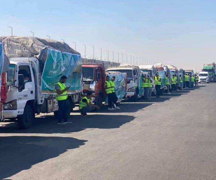 Llegan a Gaza otros 14 camiones de ayuda desde Egipto