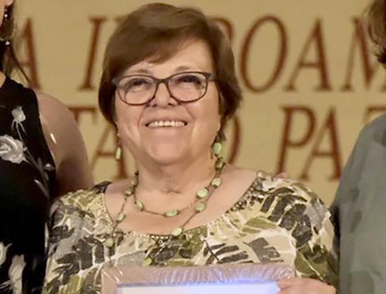 Elsa Cross, ganadora del Premio Internacional Alfonso Reyes