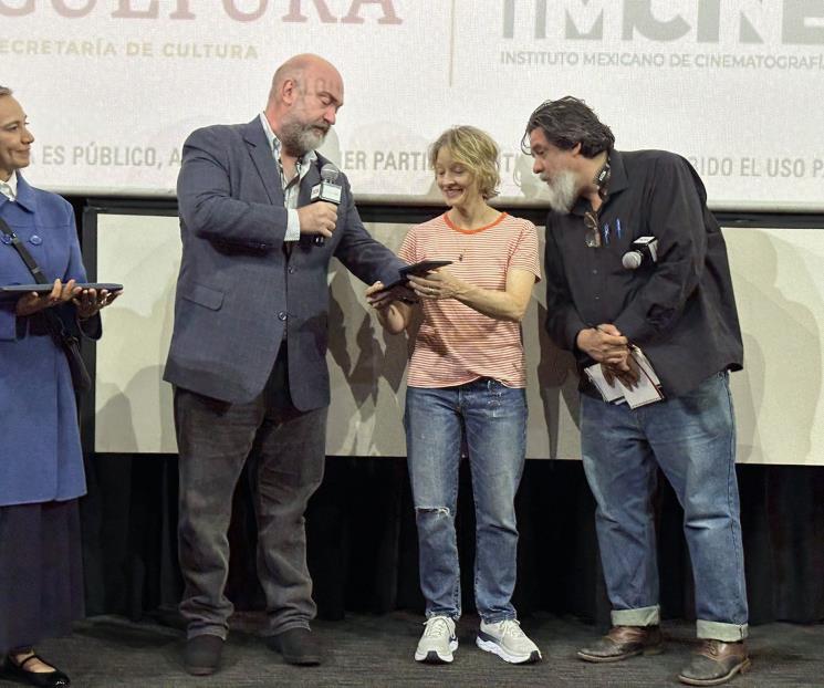 Recibe Jodie Foster la Medalla Filmoteca UNAM en Morelia