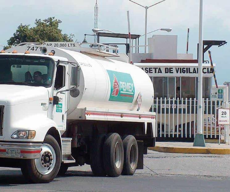 Pemex abre estaciones de servicio en Guerrero
