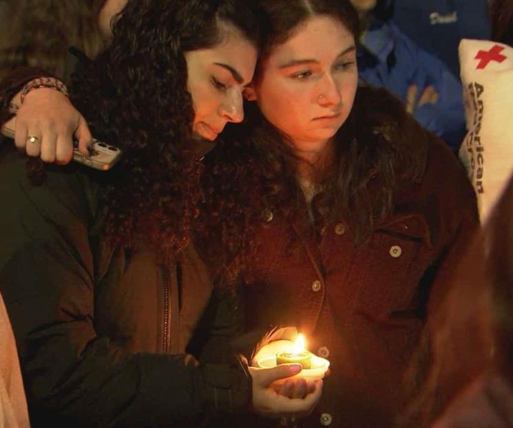 Honran a víctimas de tiroteo de Lewiston en Maine