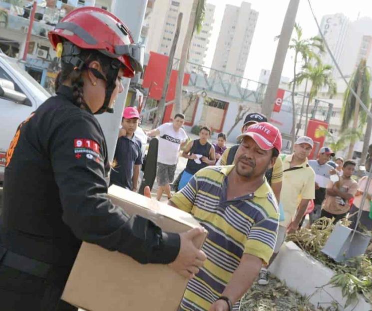 Inicia entrega de víveres enviados por NL a Guerrero