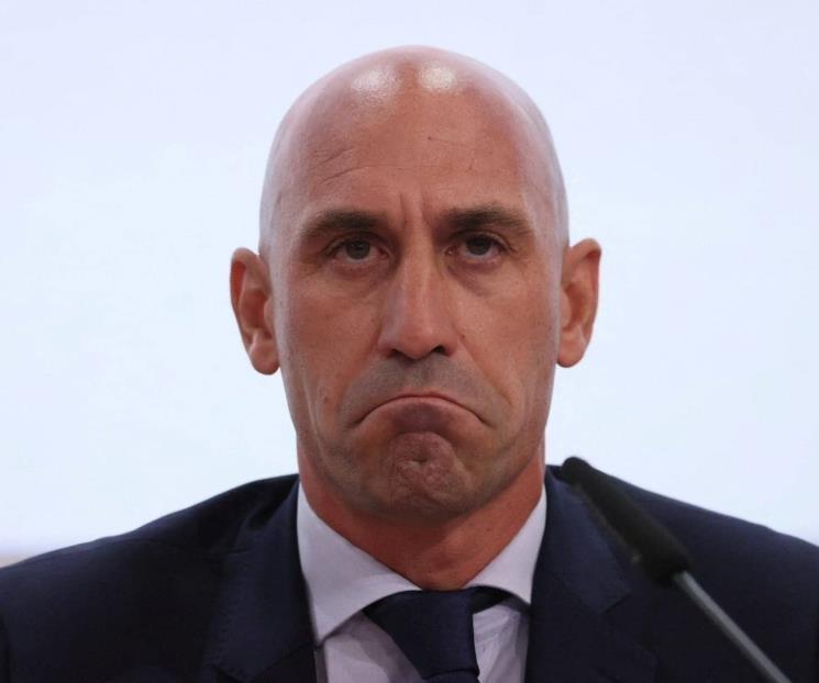 Suspende FIFA tres años a Luis Rubiales; él apelará