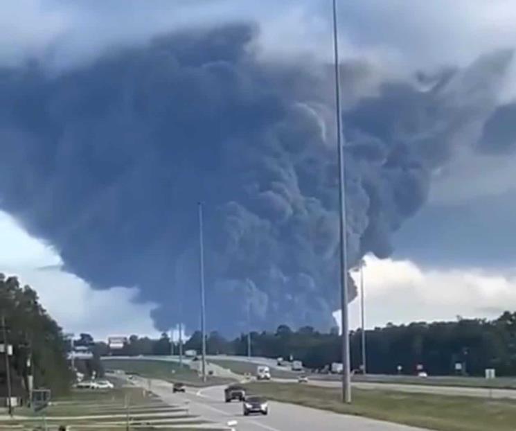 Emiten orden de resguardo tras explosión de planta en Texas