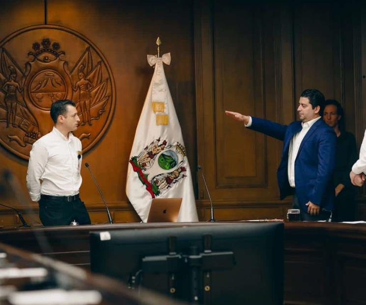 Tiene Monterrey nuevo secretario de Ayuntamiento