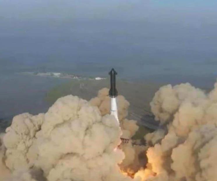Cohete de Space X explota al poco tiempo de lanzamiento