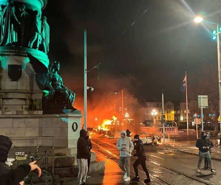 Piden a mexicanos en Dublín a evitar zona de disturbios tras ataque