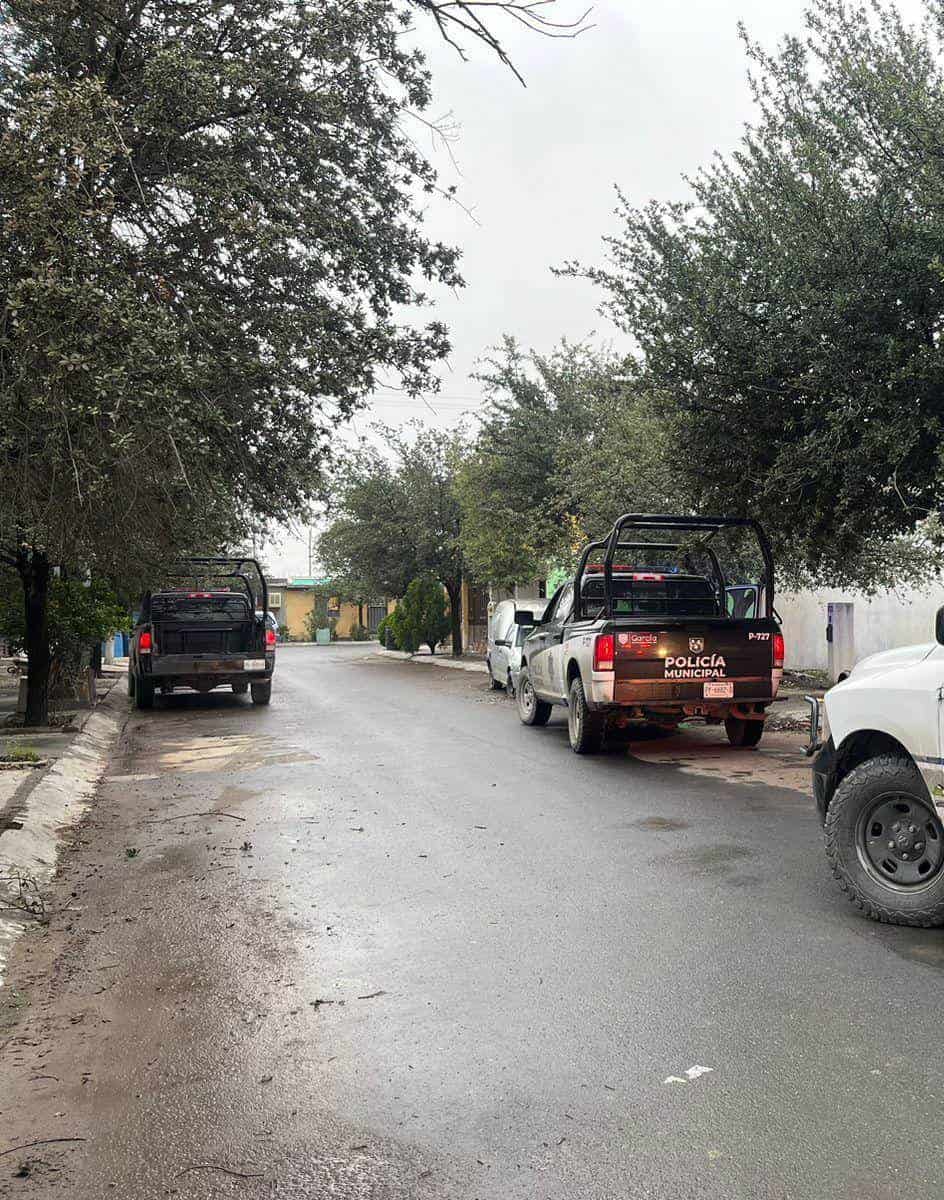 Dos hombres fueron ejecutados en el interior de un domicilio en la Colonia Paraje San José, ayer en el municipio de García.