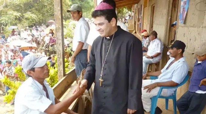 Obispo de Nicaragua pasa su primer cumpleaños en prisión